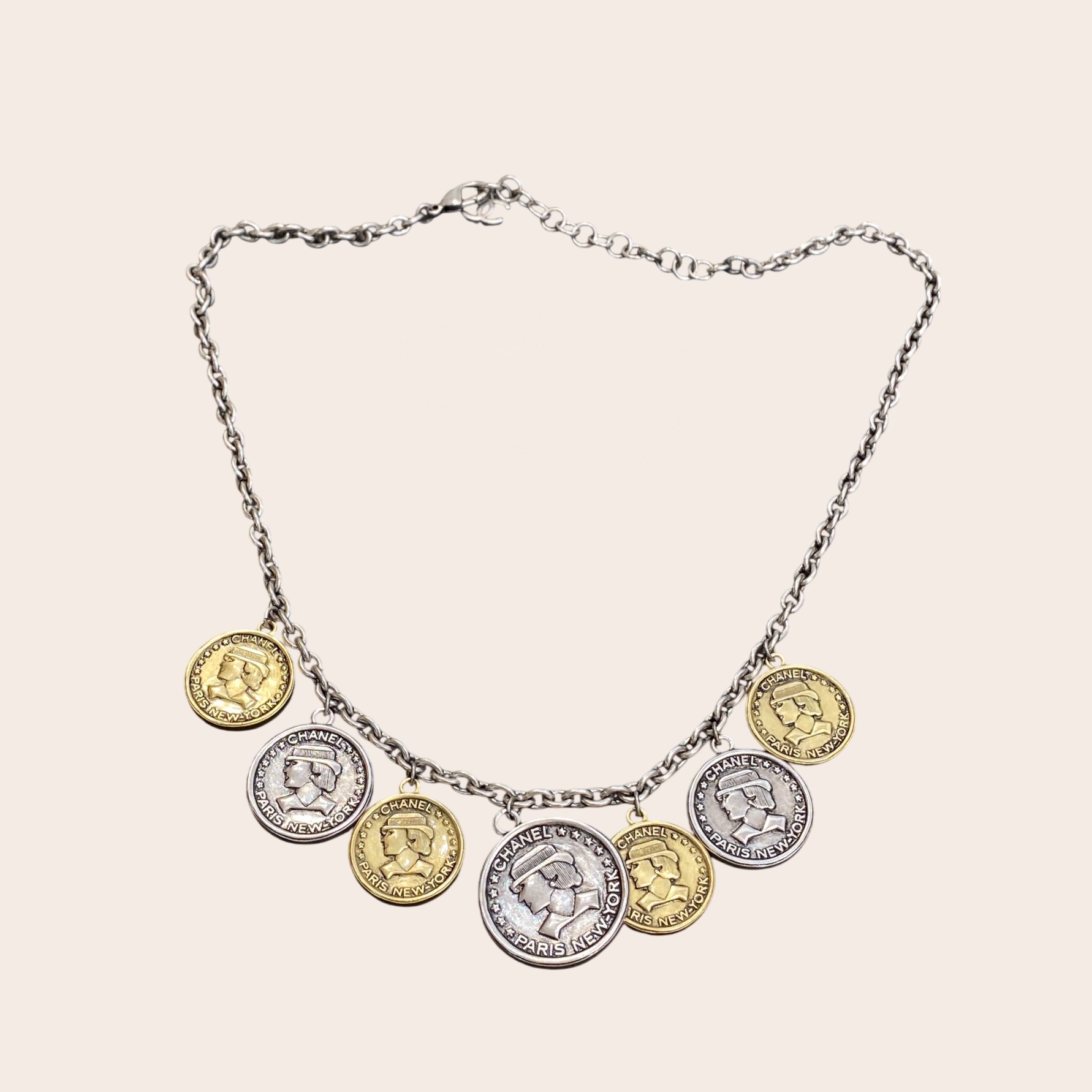 Колье Chanel